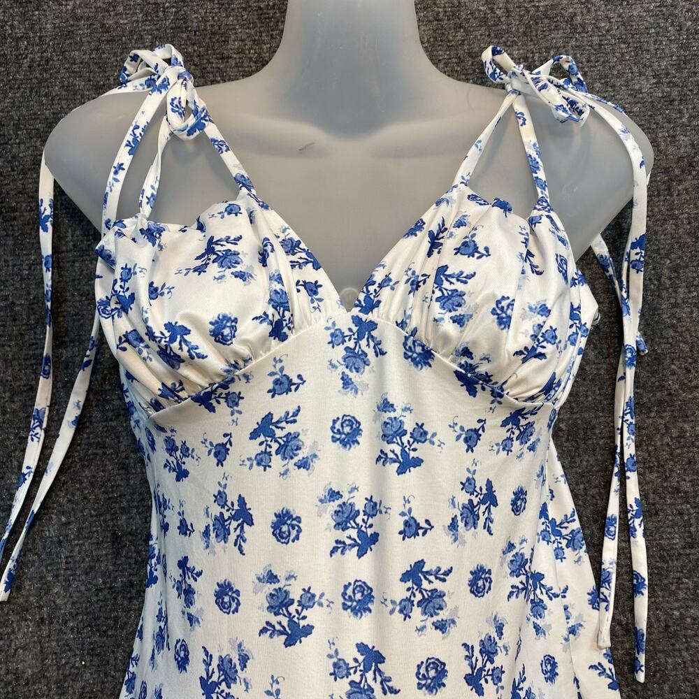 Marthea Medium White Blue Floral Maxi Summer Feminine Bodycon Strap Dress Resort